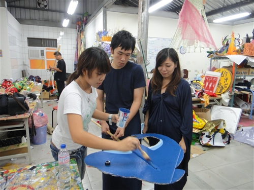 2010年台北縣淡水國際環境藝術節之藝踩瘋街-淡水人 滬哈奇幻之旅