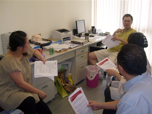 學習與教學中心於98學年度第2學期試行「淡江大學教師精進教學專業成長社群」。