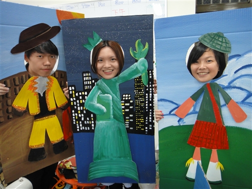 2010年台北縣淡水國際環境藝術節之藝踩瘋街-淡水人 滬哈奇幻之旅