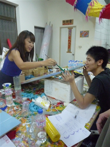 2010年台北縣淡水國際環境藝術節之藝踩瘋街-淡水人 滬哈奇幻之旅