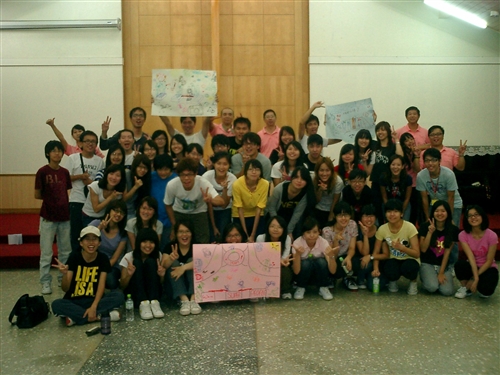 揮動指揮棒的手領導體驗營