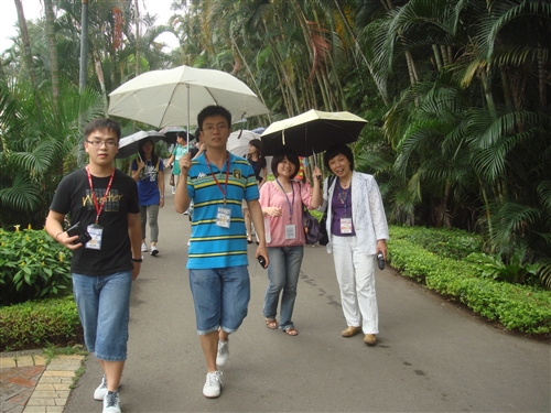 「2010年兩岸大學師生台灣社會文化體驗營」交流活動，本週在淡水校園進行。