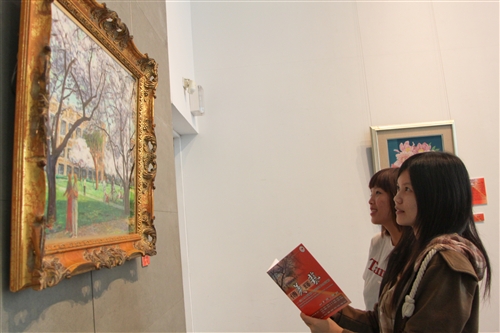 傳美輝藝—本校文錙藝術中心自即日起舉辦「諮詢委員作品暨收藏展」。