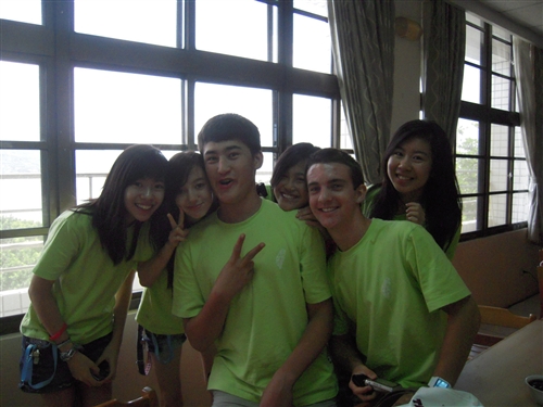 「2010海外華裔青年語文研習班」活動正在本校熱烈展開。