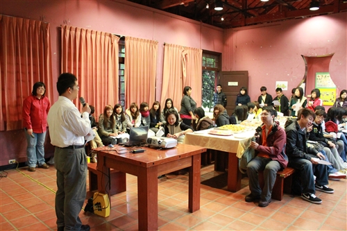 「走進綠活圖」--學生事務處舉辦繪製淡水綠活圖成果展。