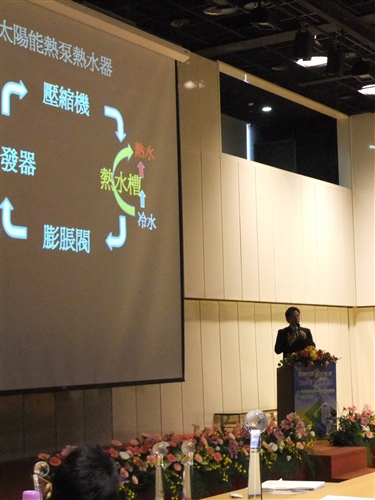 本校土木系博士班建築組陳宏銘同學榮獲「2010輕金屬創新應用設計競賽」第1名。