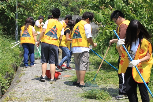 本校與淡水鎮公所簽約，全面啟動社區服務學習課程。