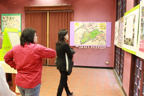 「走進綠活圖」--學生事務處舉辦繪製淡水綠活圖成果展。