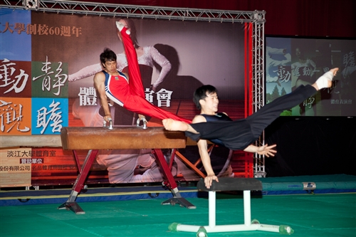 動靜觀瞻-體育室舉辦「滬動一甲子」體育表演會。