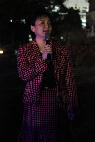 「淡江一甲子，旋轉久久，迎向100 蛋捲點燈」暨「2010白色聖誕化妝舞會」活動熱鬧登場。