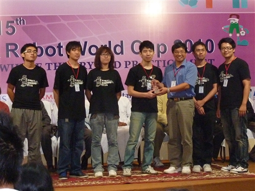 電機工程學系「機器人研究團隊」再傳捷報！6度贏得世界冠軍。
