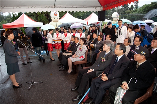 國際事務與戰略研究所與國防部合作舉辦「淡江一甲子行動－全民國防暨軍武大展」。