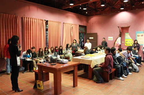 「走進綠活圖」--學生事務處舉辦繪製淡水綠活圖成果展。