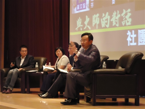 本校舉辦「淡海同舟」--99學年度社團負責人研習會，以社團負責人的領導、專業技能、人際關係等為研習主軸，延續社團文化。