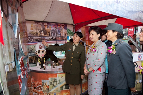 國際事務與戰略研究所與國防部合作舉辦「淡江一甲子行動－全民國防暨軍武大展」。