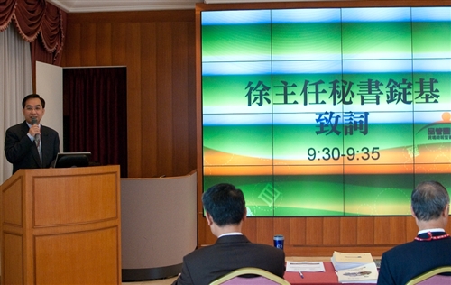 本校舉辦「98學年度品管圈競賽活動」，全校16個品管圈參與競賽，藉彼此相互觀摩與交流之機會，激發潛能、持續改善，提升業務的執行績效。