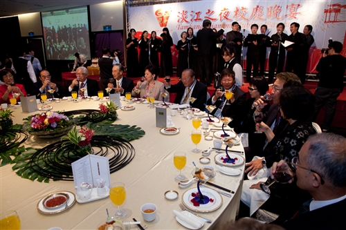 馬總統蒞臨60週年校慶慶祝大會，祝福淡江生日快樂！