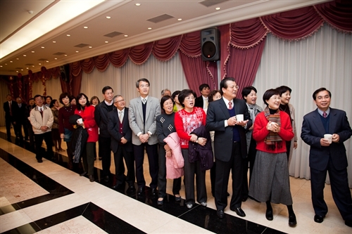 本校庚寅年新春團拜茶會於2月19日（星期五）上午10時在淡水校園覺生國際會議廳舉行，團拜活動由校長張家宜主持，祝賀全體同仁在新的一年生龍活虎、如虎添翼、身體健康。