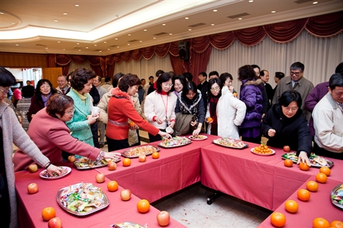 本校庚寅年新春團拜茶會於2月19日（星期五）上午10時在淡水校園覺生國際會議廳舉行，團拜活動由校長張家宜主持，祝賀全體同仁在新的一年生龍活虎、如虎添翼、身體健康。