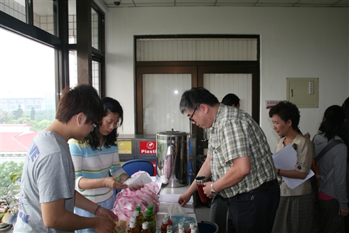 教師教學工作坊：Teaching More Effectively in English -- Trading Experiences with the Faculty