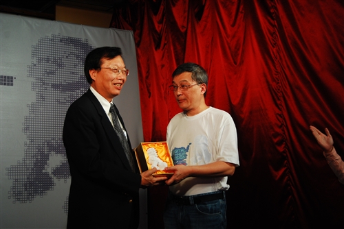 建築系「URS127公店」舉辦「數位迪化設計展」。