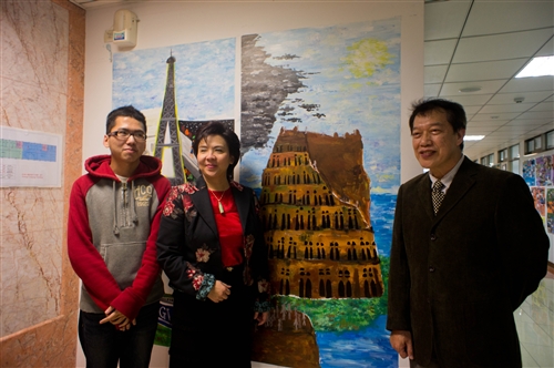外語大樓「藝術走廊」揭幕。