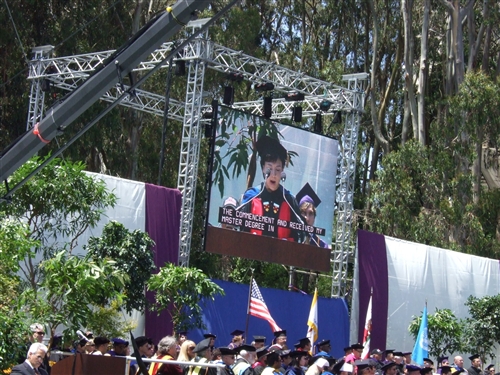 張校長榮獲美國舊金山州立大學2011年度傑出校友殊榮。