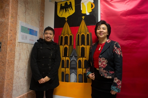 外語大樓「藝術走廊」揭幕。