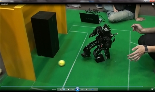 本校機器人再傳捷報，奪得「智慧型人形機器人體能全能賽」冠軍。