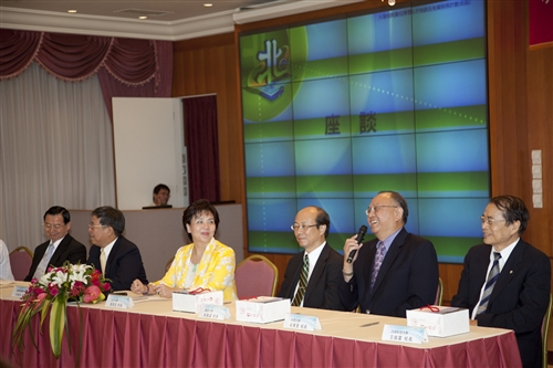 協作、分享、成長--飛躍的數位學習跨校合作