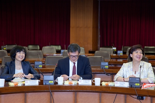 日本姊妹校長崎外國語大學石川校長來訪。