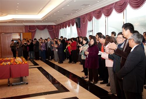 本校舉行新春團拜茶會及新設單位主管布達典禮。