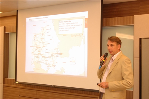 本校歐研所與臺灣歐盟中心合辦「歐洲聯盟經貿事務夏季研習班」。