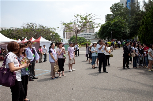 淡水校園舉辦畢業生就業媒合博覽會。