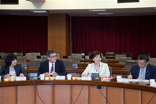 日本姊妹校長崎外國語大學石川校長來訪。