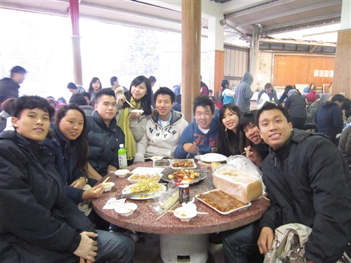 本校寒假近300位師生傳愛服務行腳遍及海內外。