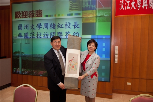 大陸蘭州大學校長周緒紅一行8人蒞校參訪。
