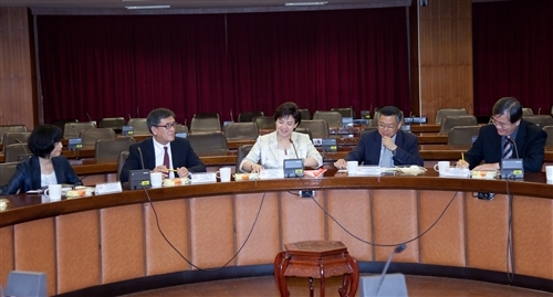 日本姊妹校長崎外國語大學石川校長來訪。