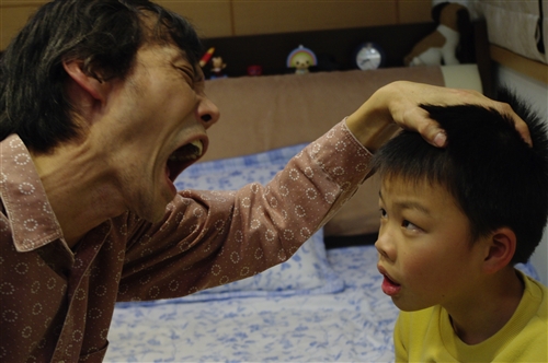 大傳系第25屆畢業成果展在黑天鵝展示廳展出。