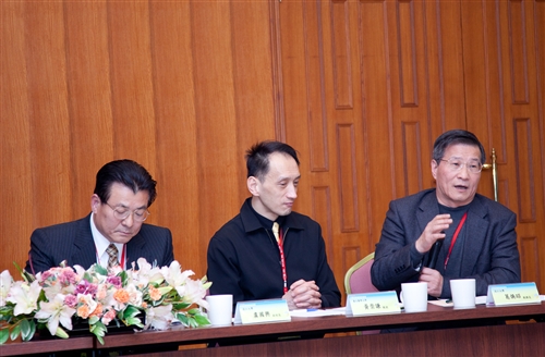 淡水、台北與蘭陽校園視訊連線同步舉行99學年度全面品質管理研習會。