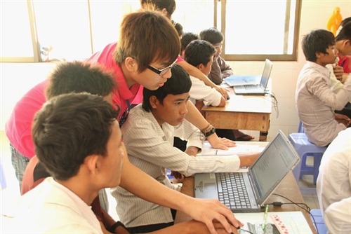 我們寨這裡18天~柬單‧值得‧愛