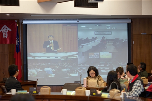 淡水、台北與蘭陽校園視訊連線同步舉行99學年度全面品質管理研習會。