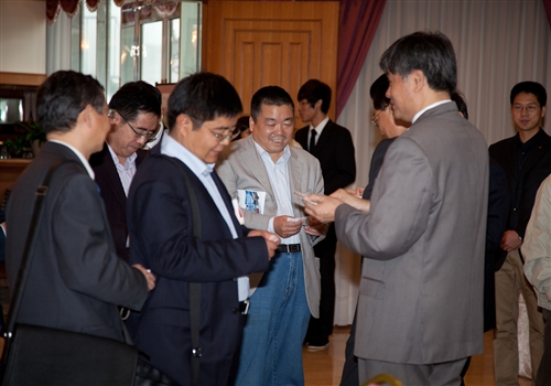 大陸蘭州大學校長周緒紅一行8人蒞校參訪。