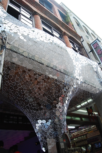 建築系「URS127公店」舉辦「數位迪化設計展」。