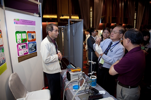 機電系舉行「第十屆國際熱管研討會（10th IHPS）」。