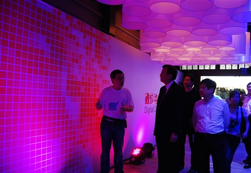 建築系「URS127公店」舉辦「數位迪化設計展」。