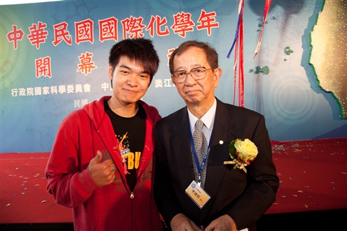 本校主辦「2011國際化學年」系列活動在科教館開幕。