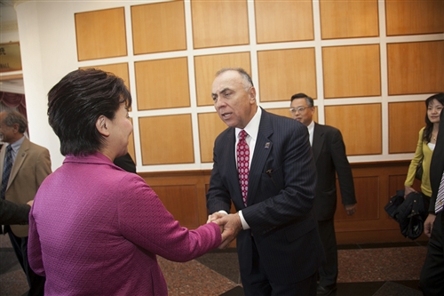 美國姊妹校舊金山州立大學校長等一行4人蒞校參訪。