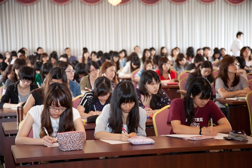 外交部長楊進添蒞校演講：「中華民國外交之新機會與作為」。