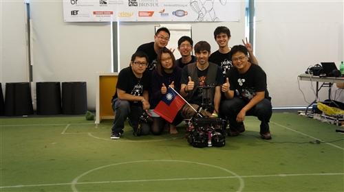 電機系機器人再創FIRA 世界盃機器人大賽5金3銀3銅佳績。